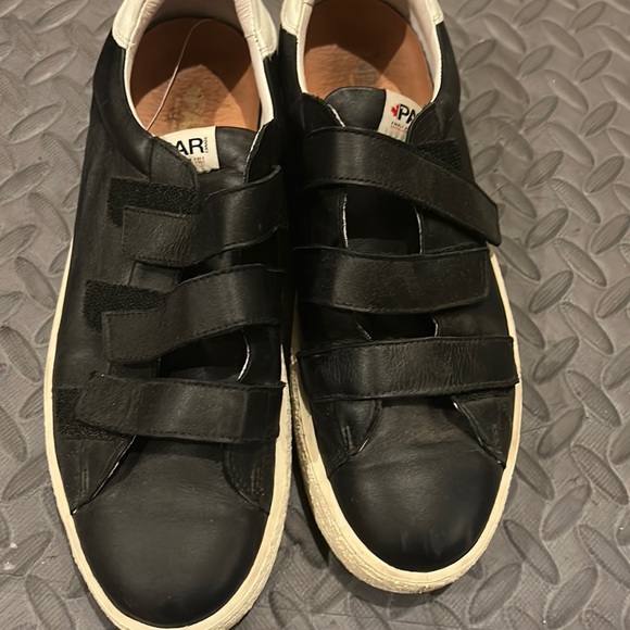 Pajar men’s casual shoes with Velcro - Picture 1 of 7